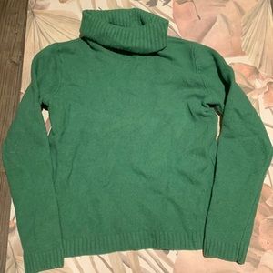 Moss green turtleneck sweater lambswool